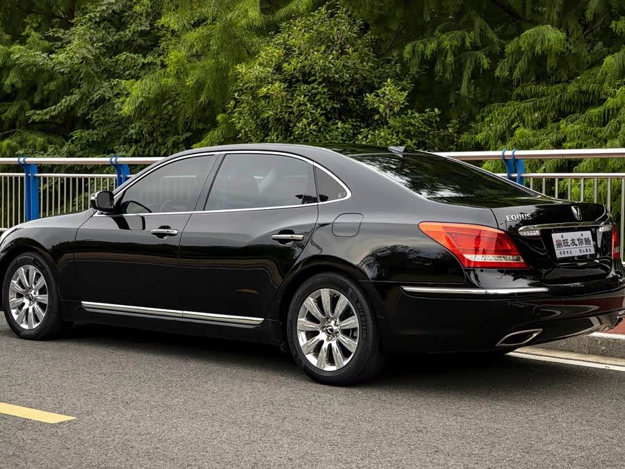 Hyundai Equus 2011 car image #5