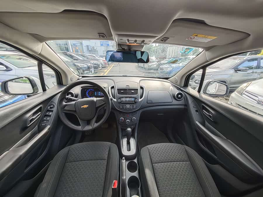 Chevrolet Tracker 2015 car image #5