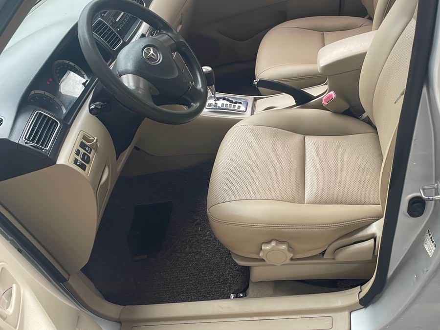 Toyota Corolla (Classic) 2011 #5 Toyota Corolla (Classic) 2011 immagine di auto #5