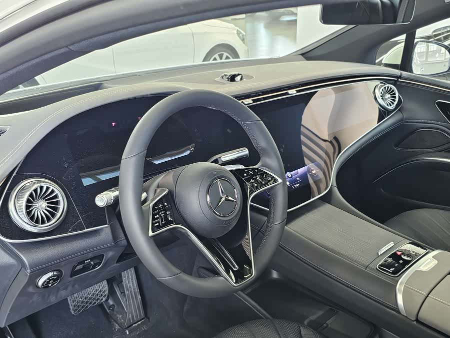 Mercedes-Benz EQS Class 2025 #5 Mercedes-Benz EQS Class 2025 car image #5