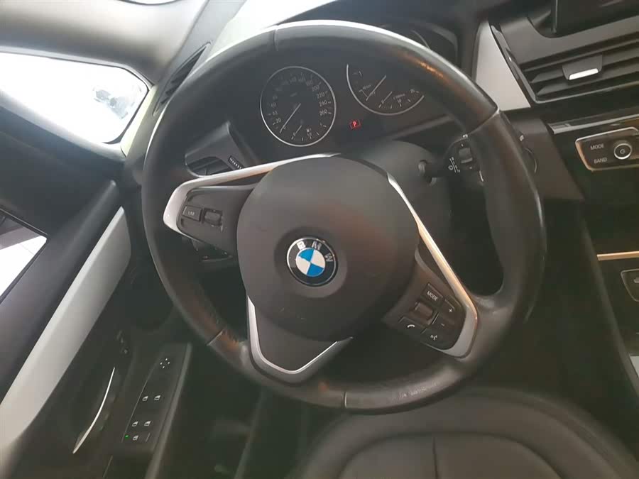 BMW 2 Series Gran Tourer 2016 #5 BMW 2 Series Gran Tourer 2016 صورة سيارة #5