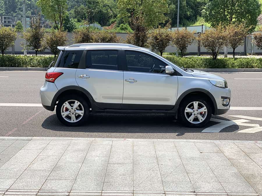 Great Wall M4 2012 صورة سيارة #5