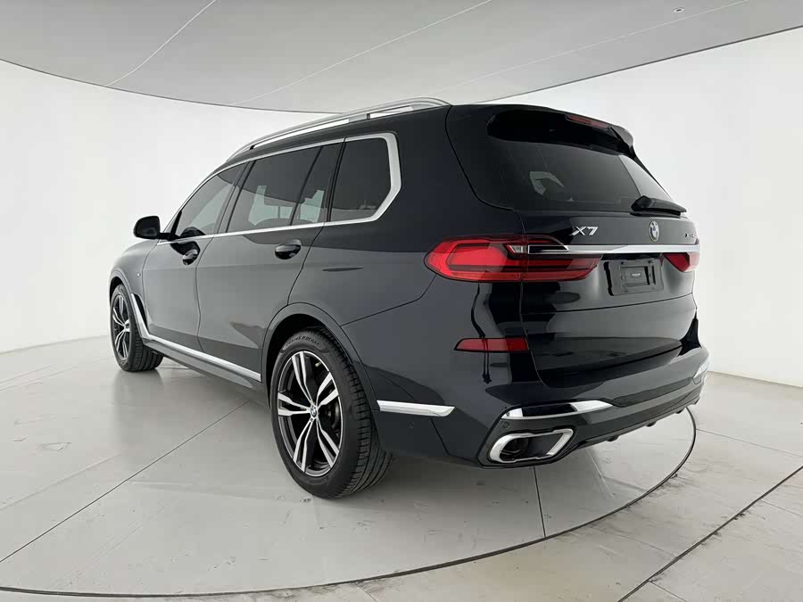 BMW X7 2020 car image #5