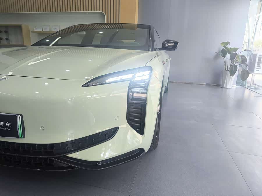 HongQi EH7 2024 #5 HongQi EH7 2024 car image #5