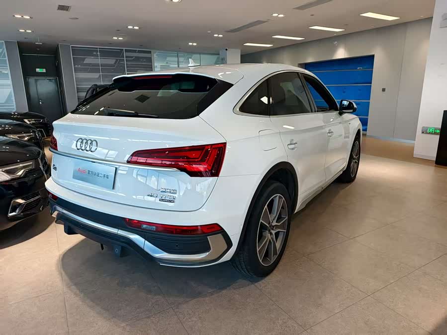 Audi Q5L Sportback 2022 car image #5
