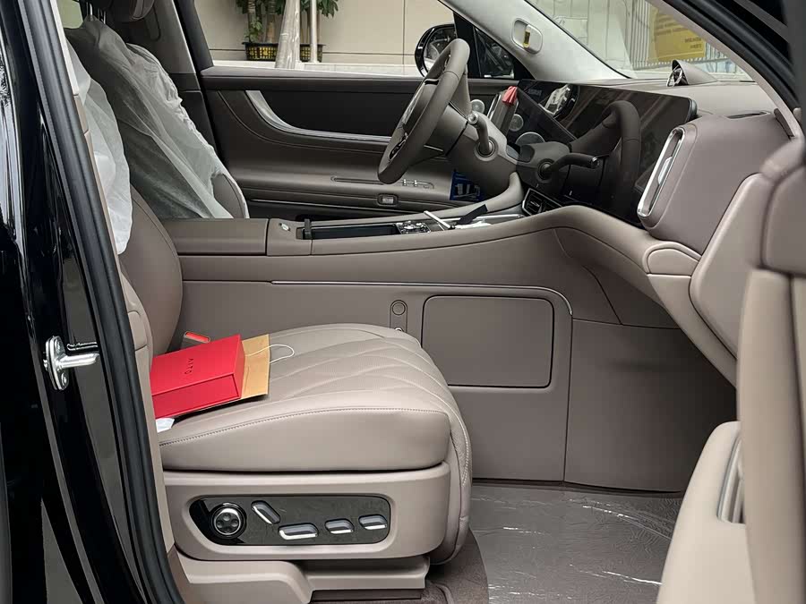 AITO 问界 问界M9 汽车图片 #5