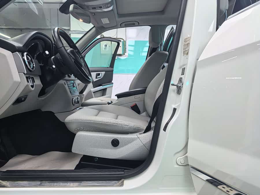 Mercedes-Benz GLK Class 2013 car image #5