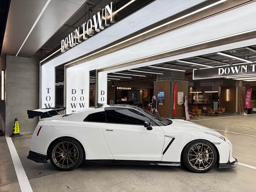 日产 日产GT-R 2010 汽车图片 #5