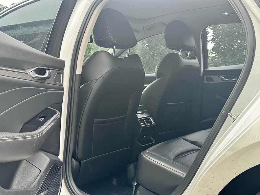 GEELY Monjaro MHEV 2021 #5 GEELY Monjaro MHEV 2021 car image #5