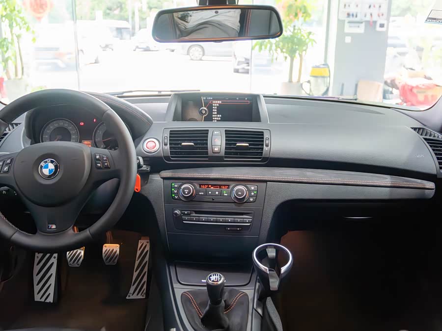 BMW 1 Series M 2013 car image #5