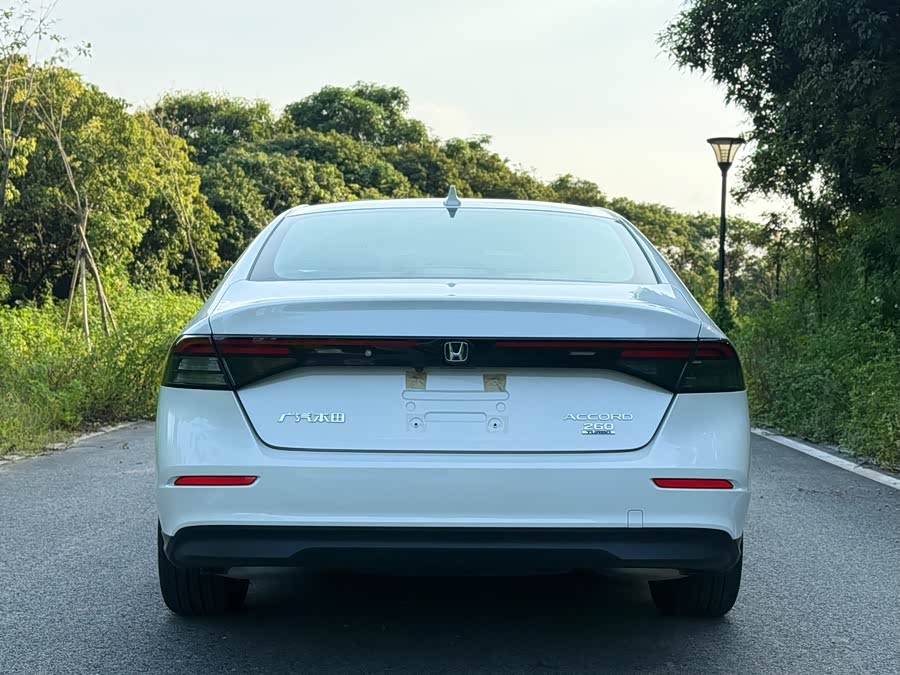 BYD F3R 2025 car image #5