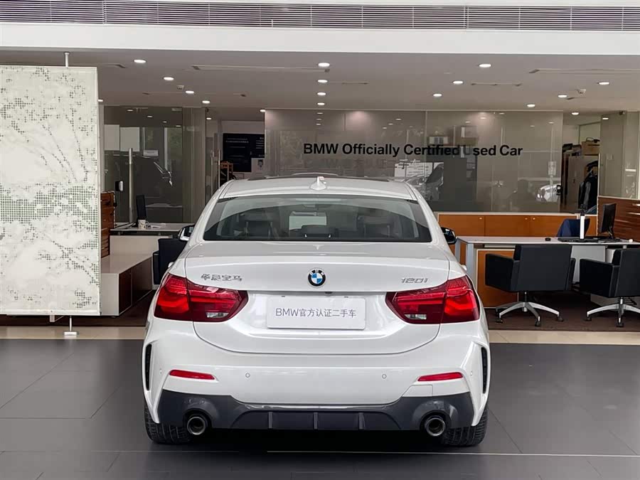 BMW 1 Series 2023 car image #5