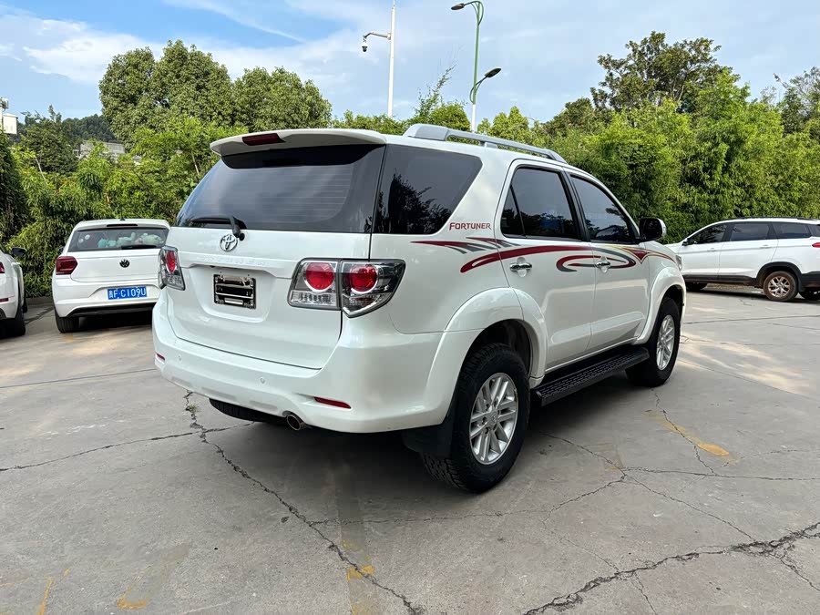 Toyota Fortuner 2014 #5 Toyota Fortuner 2014 immagine di auto #5