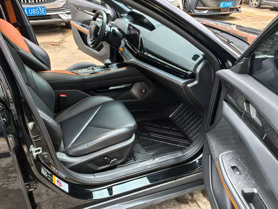 Changan UNI-V 2022 car image #5