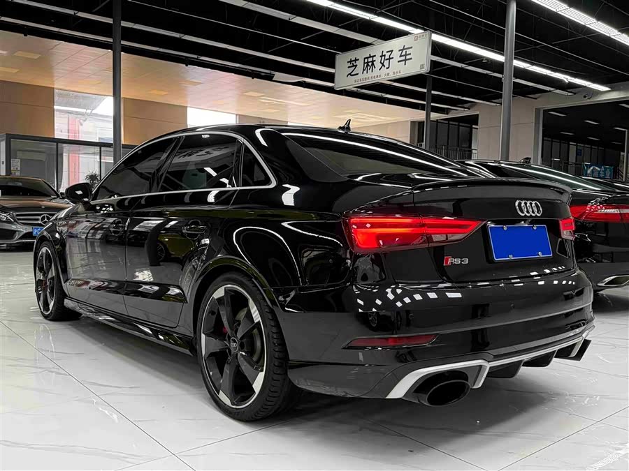 Audi RS 3 2019 car image #5