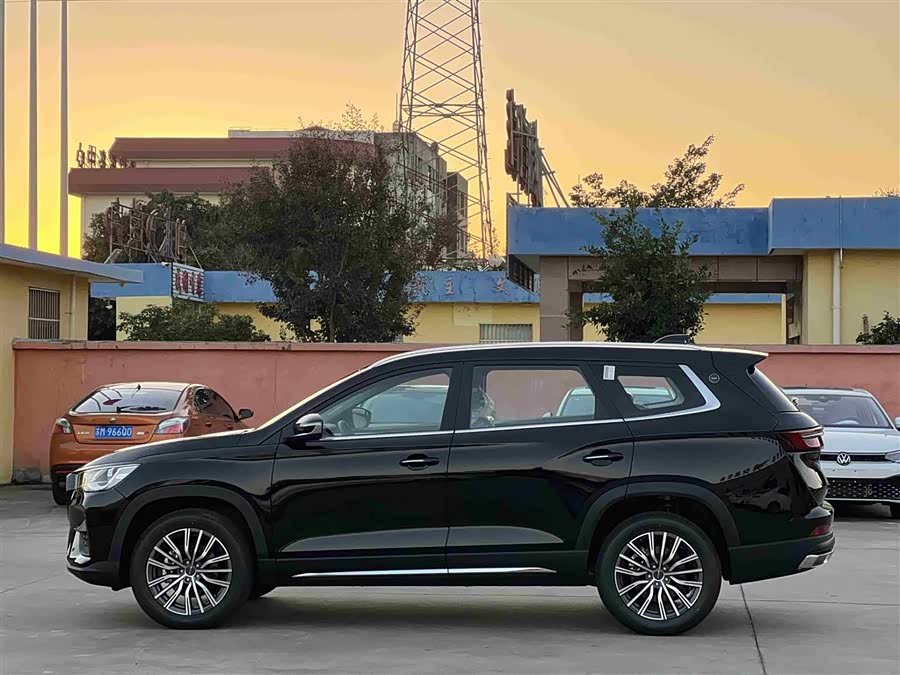 Jetour X95 2025 car image #5