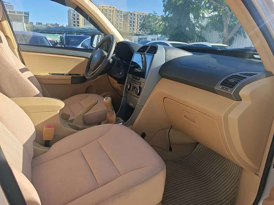 Chery Tiggo 2013 #5 Chery Tiggo 2013 car image #5