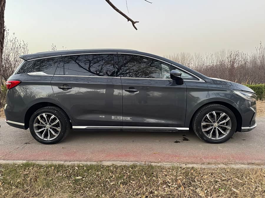 BYD Song MAX 2020 car image #5