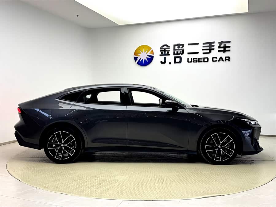 Changan UNI-V iDD 2024 immagine di auto #5