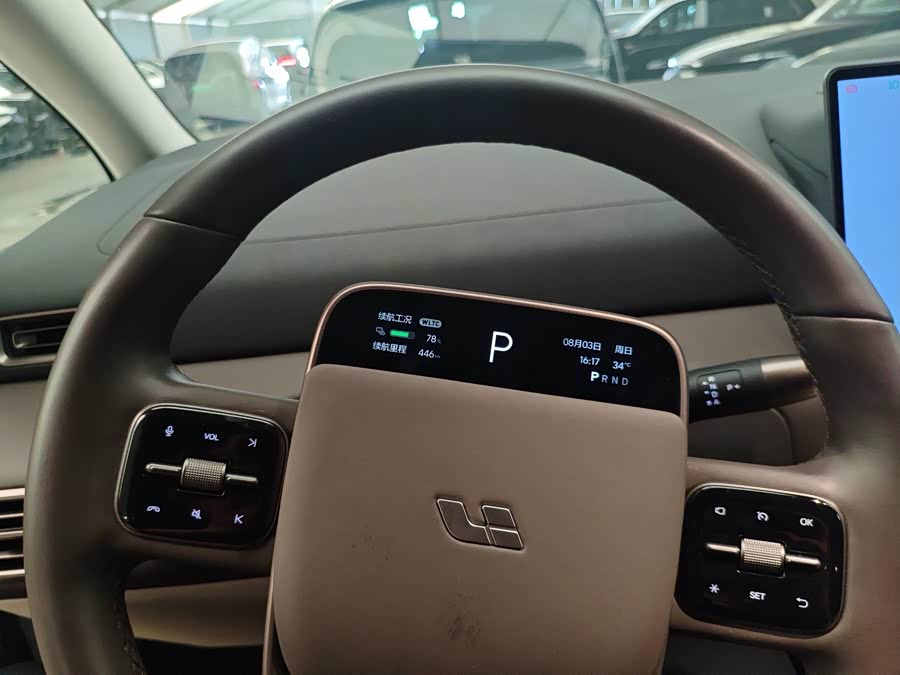 理想汽车 理想MEGA 2024 汽车图片 #5