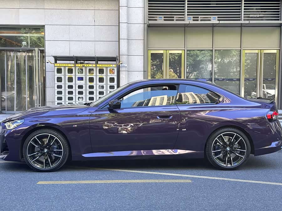 BMW M240i 2025 immagine di auto #5