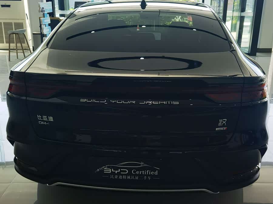 BYD Han 2025 صورة سيارة #5