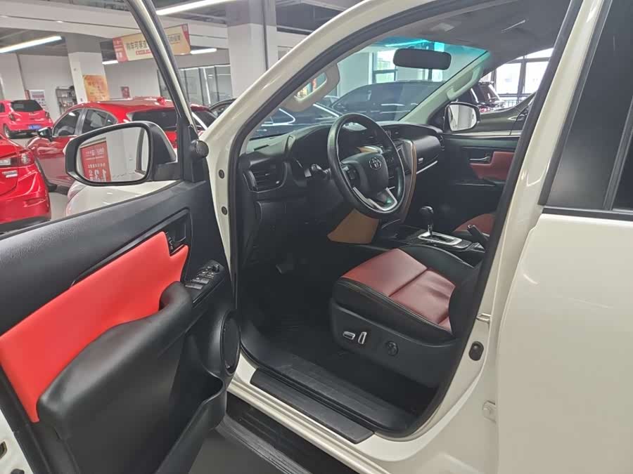 Toyota Fortuner 2019 #5 Toyota Fortuner 2019 car image #5