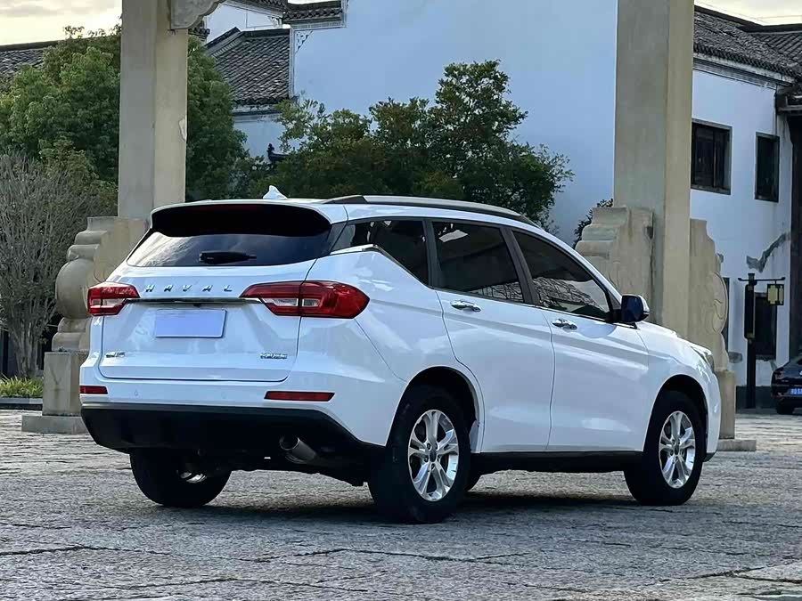Haval H2 2018 #5 Haval H2 2018 car image #5