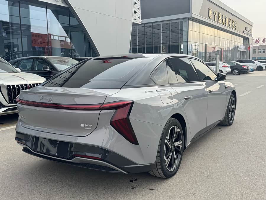 HongQi EH7 2024 #5 HongQi EH7 2024 car image #5