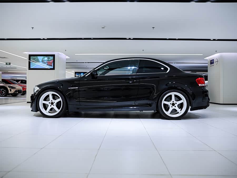 BMW 1 Series M 2012 #5 BMW 1 Series M 2012 car image #5