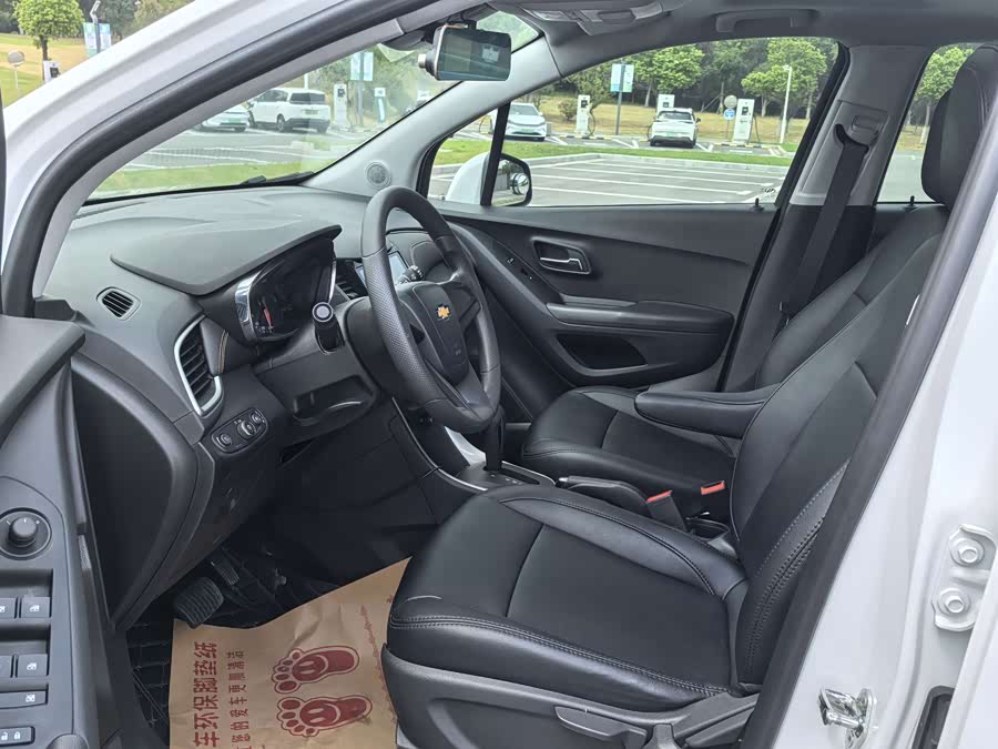 Chevrolet Tracker 2017 car image #5