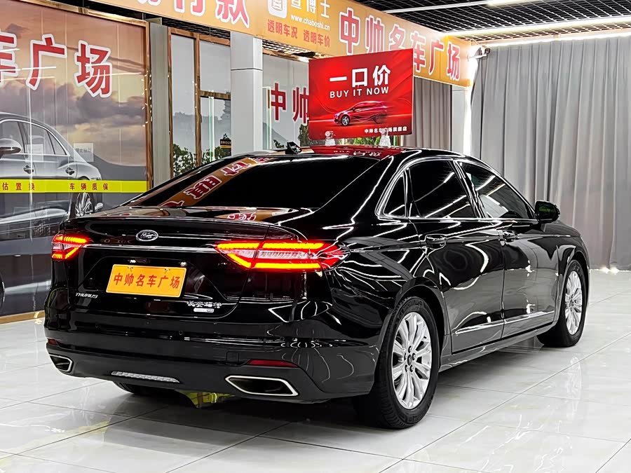 Ford Taurus 2021 #5 Ford Taurus 2021 صورة سيارة #5