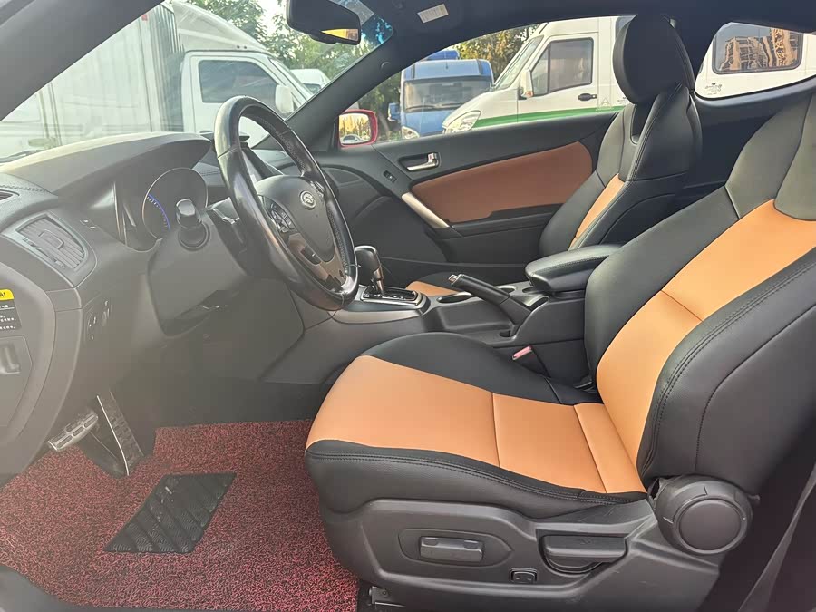 Hyundai Rohens-Coupe 2012 #5 Hyundai Rohens-Coupe 2012 car image #5