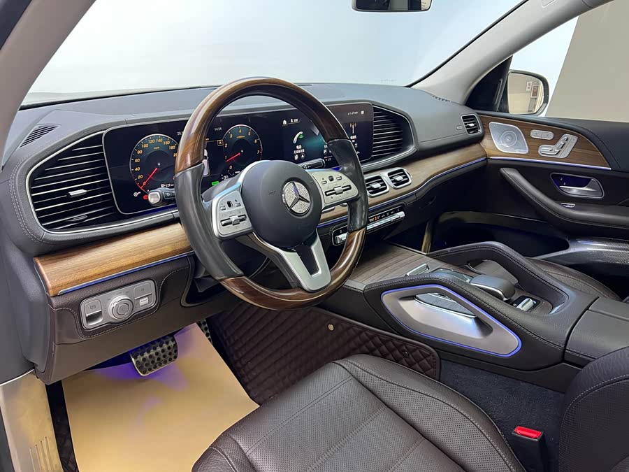 Mercedes-Benz GLS Class 2020 #5 Mercedes-Benz GLS Class 2020 car image #5