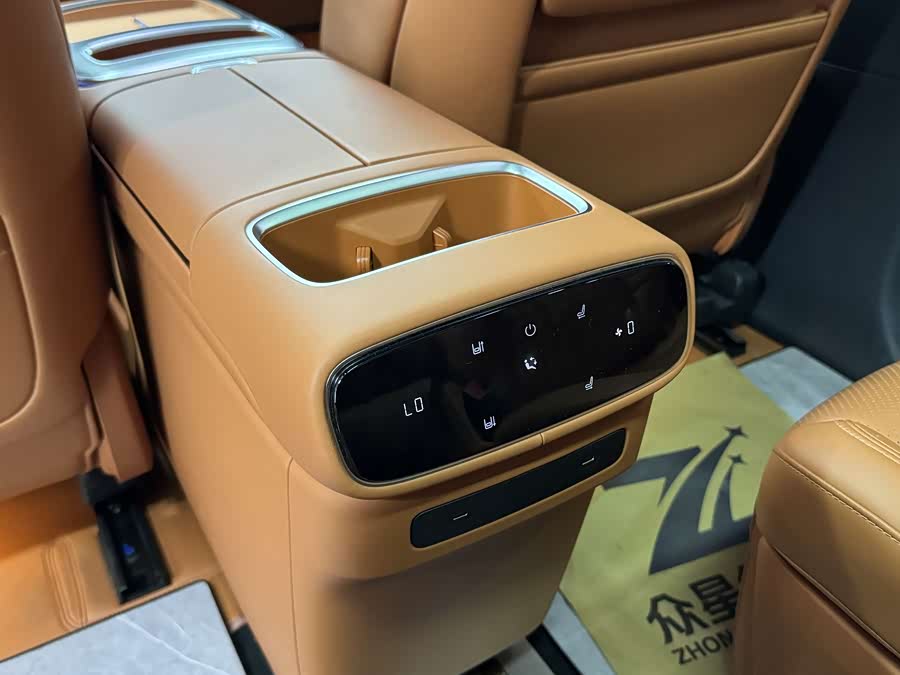 Deepal S09 2025 car image #5