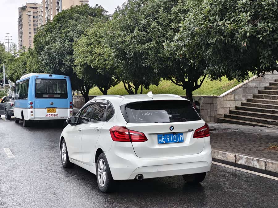 BMW 2 Series Tourer 2017 صورة سيارة #5