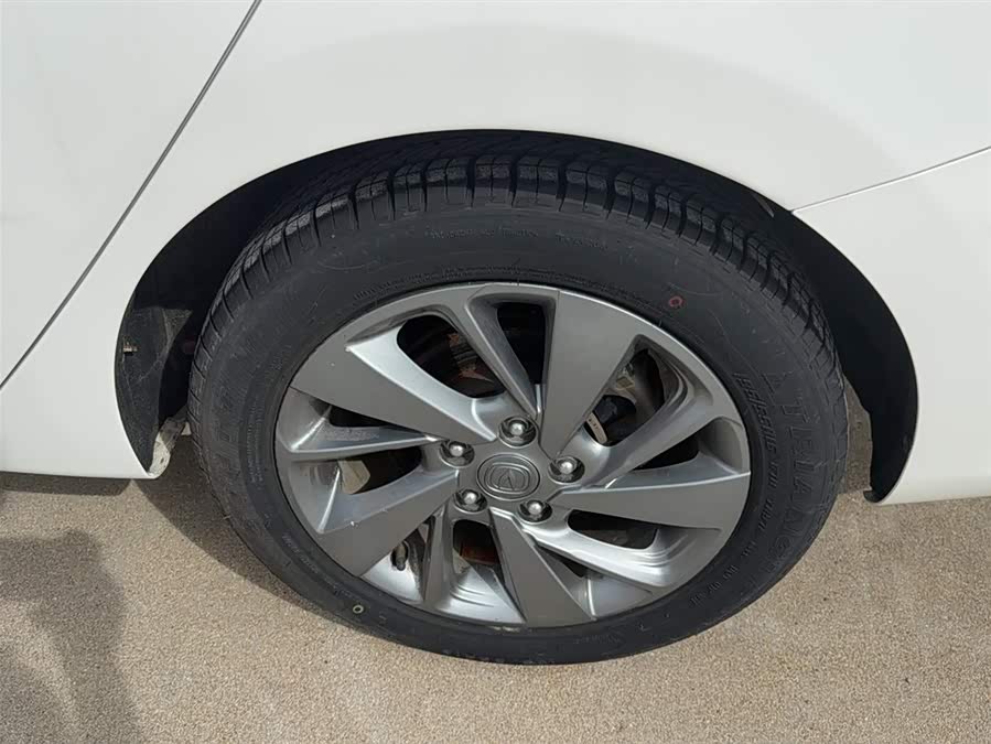 Changan Eado DT 2018 #5 Changan Eado DT 2018 car image #5