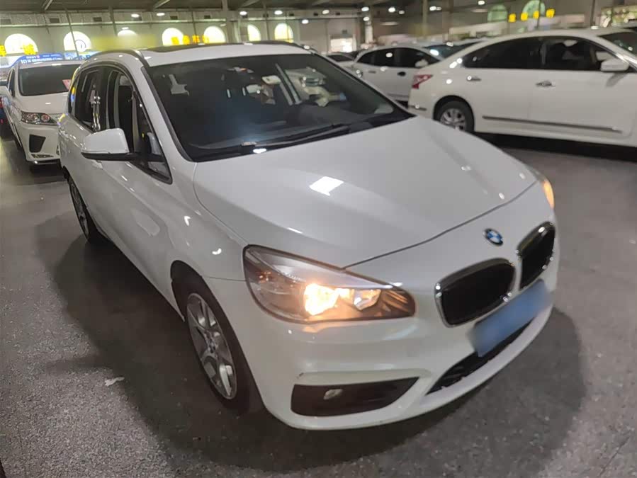 BMW 2 Series Tourer (Imported) 2015 #5 BMW 2 Series Tourer (Imported) 2015 car image #5