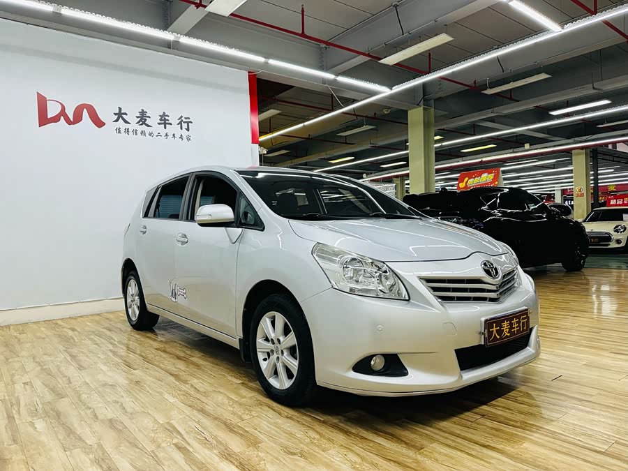 Toyota Reiz 2012 صورة سيارة #5