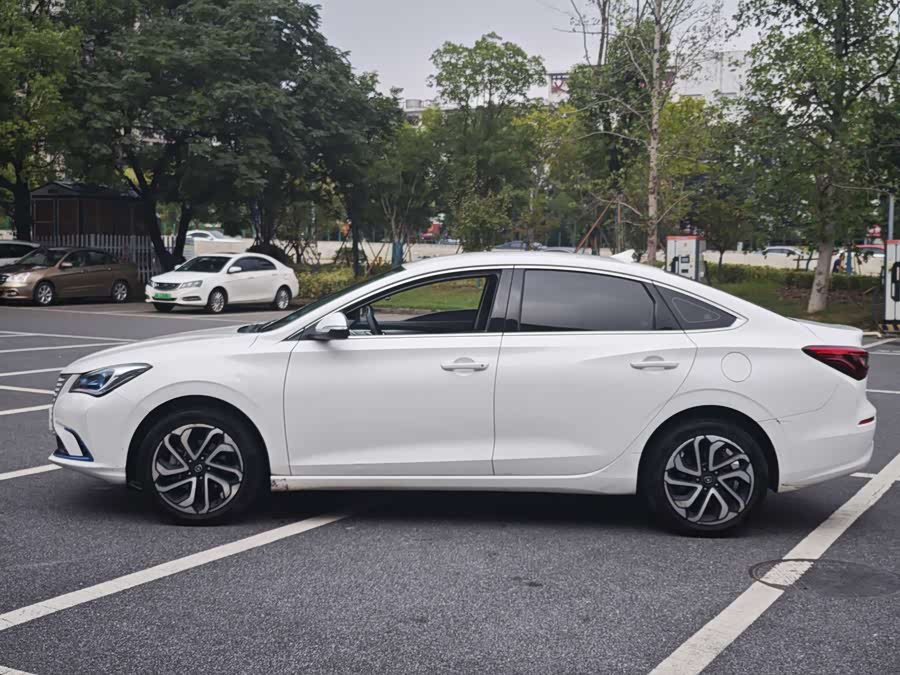 Changan Eado EV 2019 car image #5