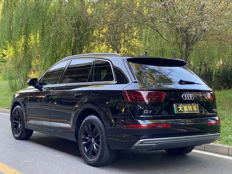 Audi Q7 New Energy 2019 #5 Audi Q7 New Energy 2019 car image #5