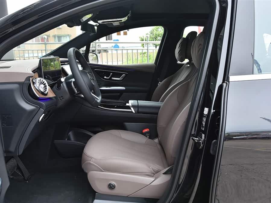 Mercedes-Benz EQE SUV 2025 car image #5