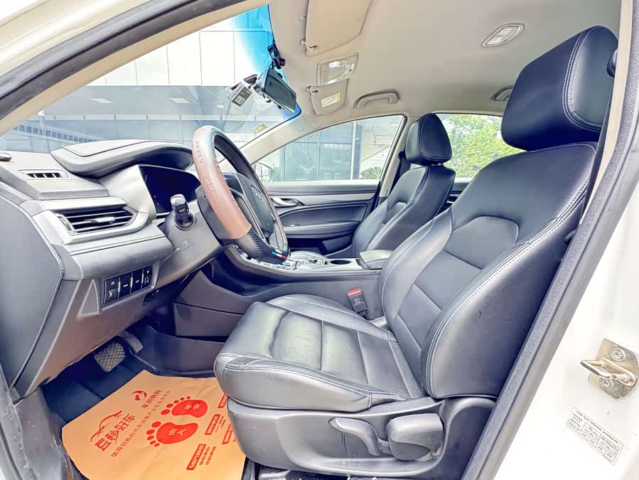 GEELY Emgrand New Energy 2018 #5 GEELY Emgrand New Energy 2018 car image #5