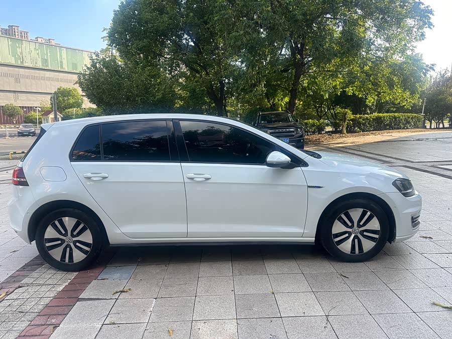Volkswagen Golf New Energy (Imported) 2017 #5 Volkswagen Golf New Energy (Imported) 2017 صورة سيارة #5