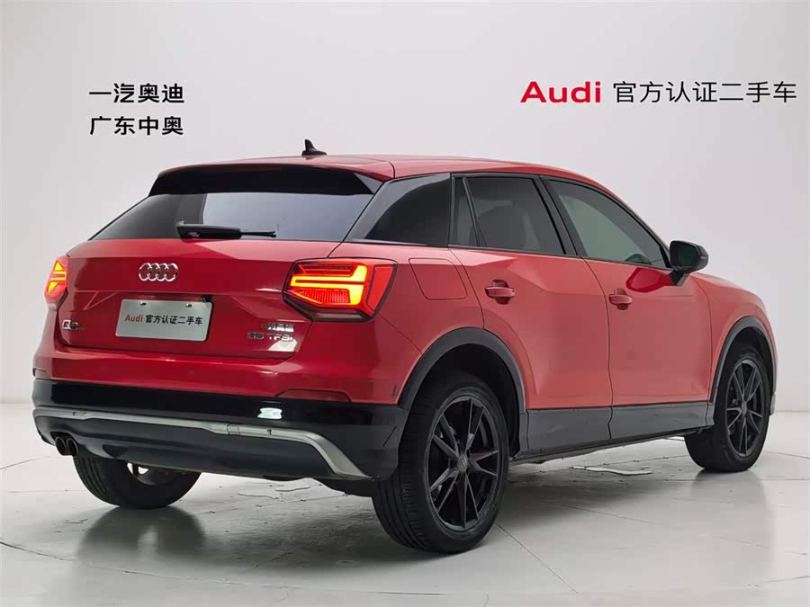 Audi Q2L 2018 car image #5