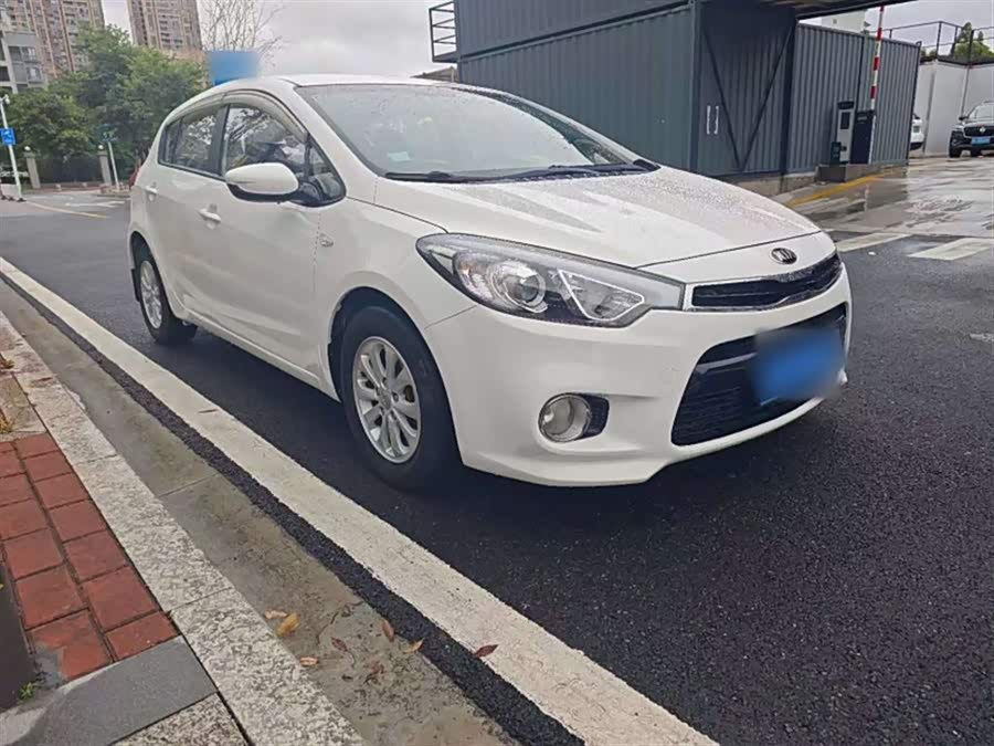 Kia Forte Koup 2014 car image #5