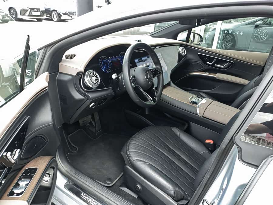 Mercedes-Benz EQS Class 2025 car image #5