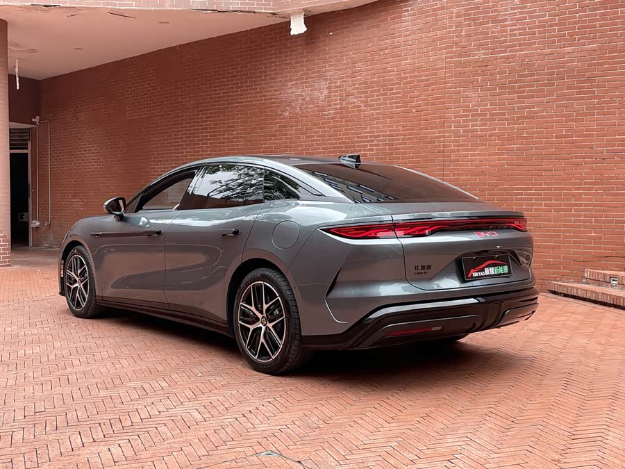 BYD HanL 2025 car image #5