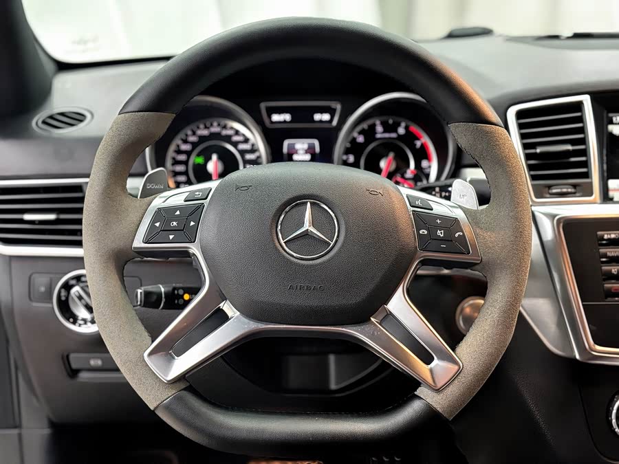 Mercedes-Benz M AMG 2015 #5 Mercedes-Benz M AMG 2015 image de voiture #5