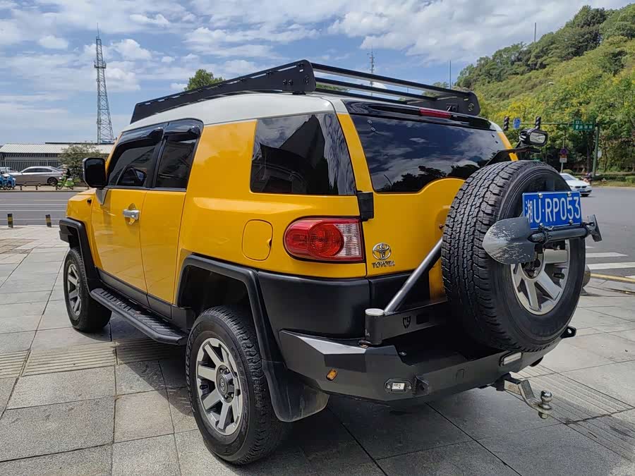 Toyota FJ Cruiser 2018 car image #5